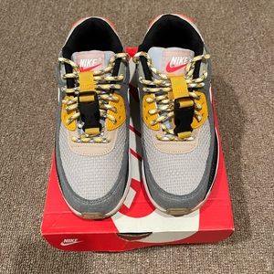 Nike Air Max 90 LTR for Youth size 4